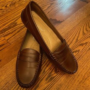 Pierre Dumas loafer size 9 in cognac color